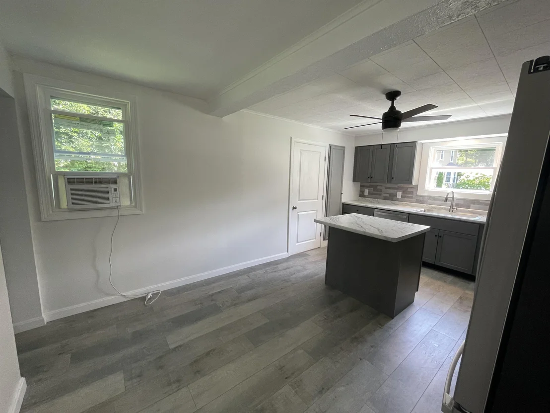 Photo of 32 Pleasant