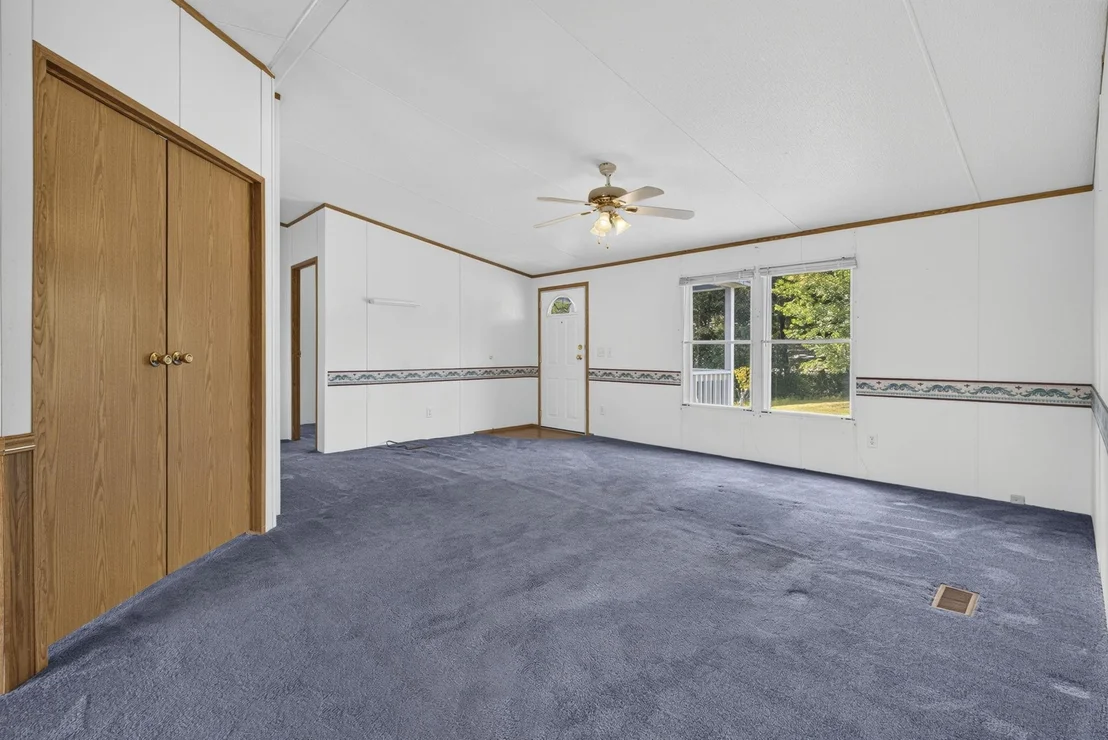 Photo of 955 Calef