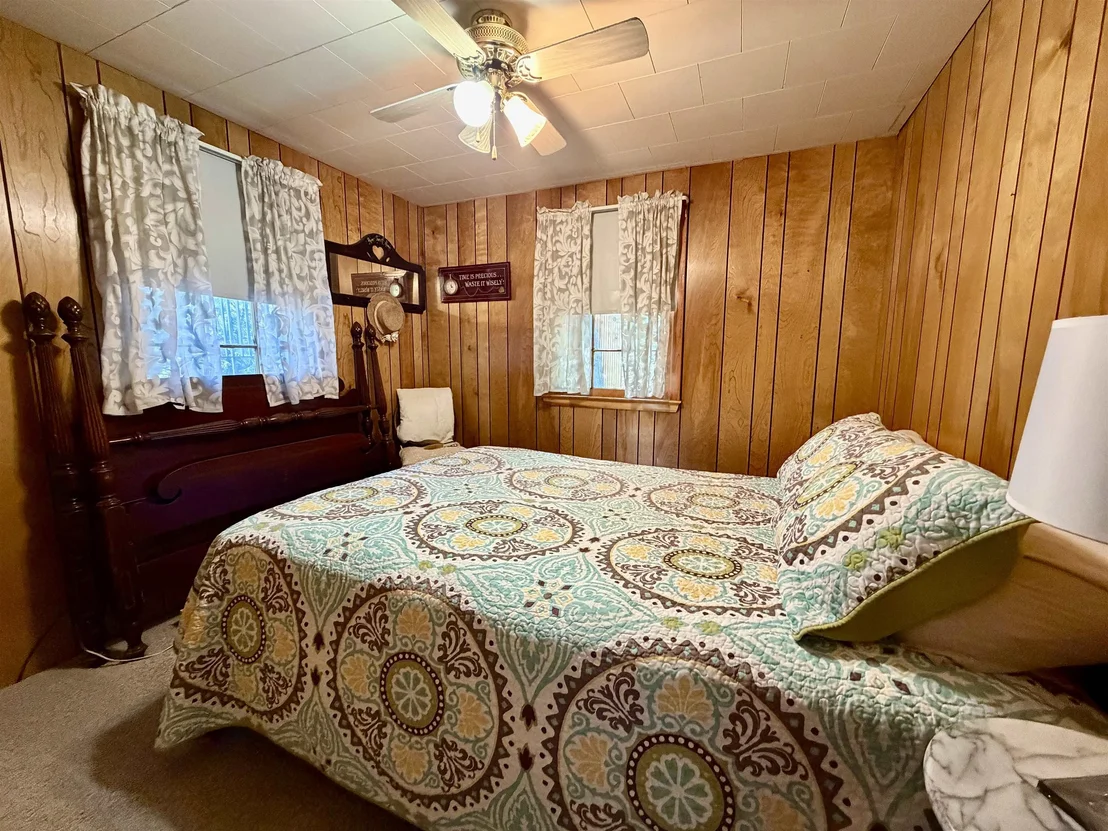 Photo of 281 Cedar Pond
