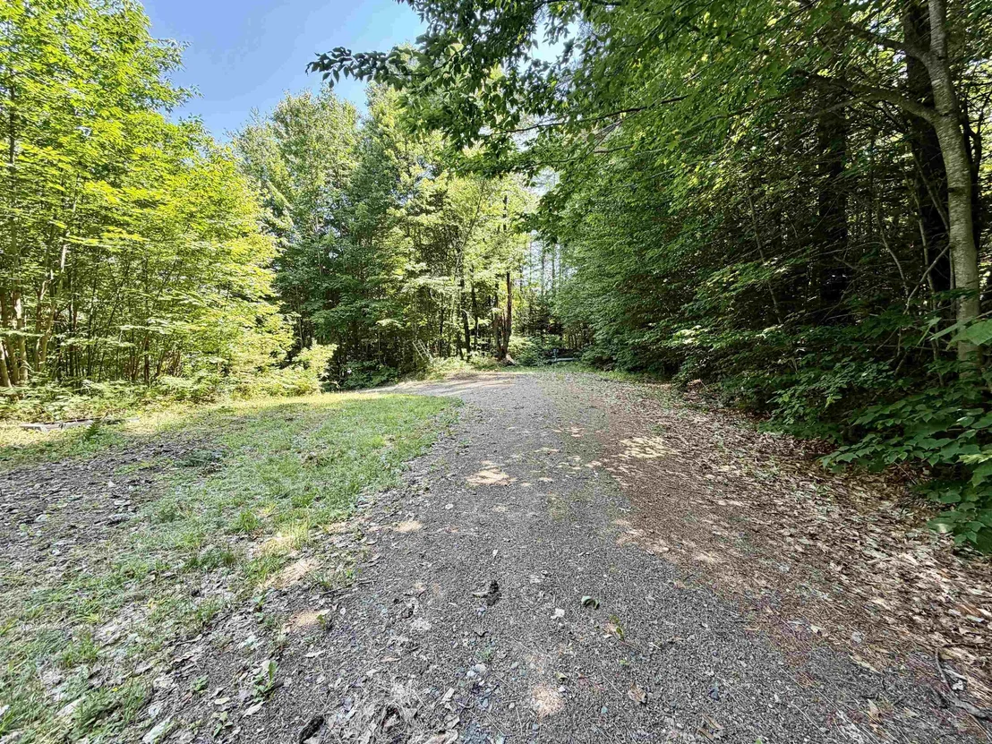 Photo of 263 Cedar Pond