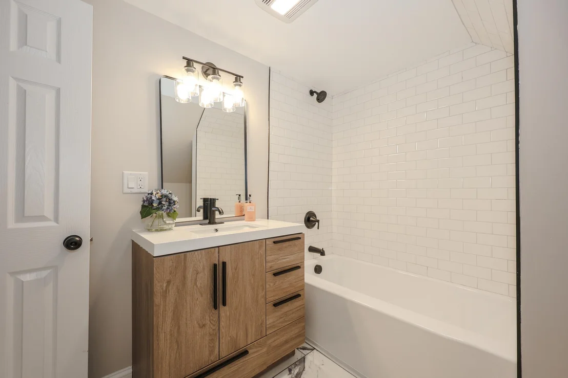 Photo of 32 Raymond