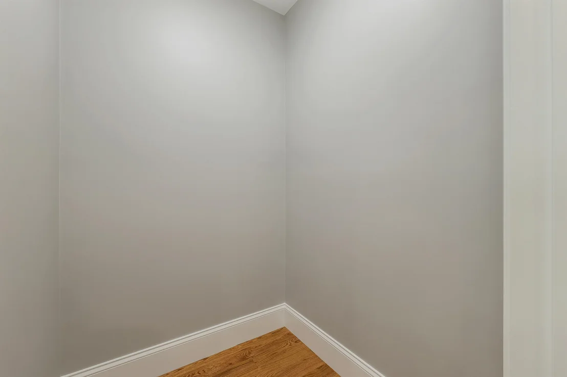 Photo of 1 Allen