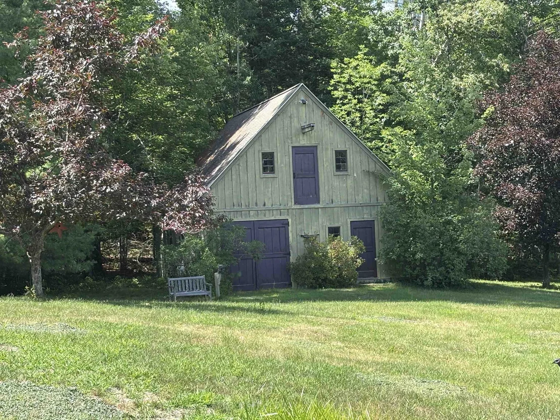 Photo of 339 Burnham