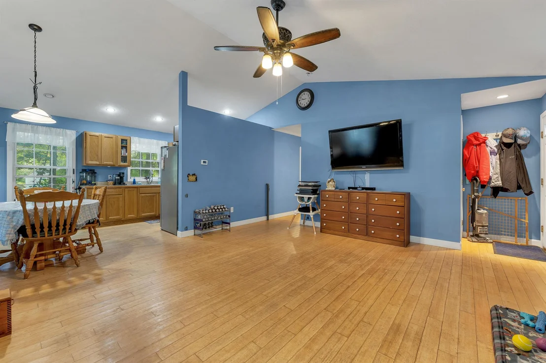 Photo of 8 Riverside