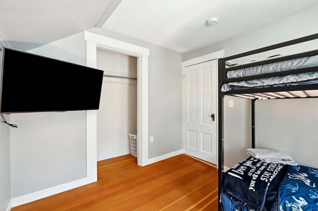 Photo of 207 Maple