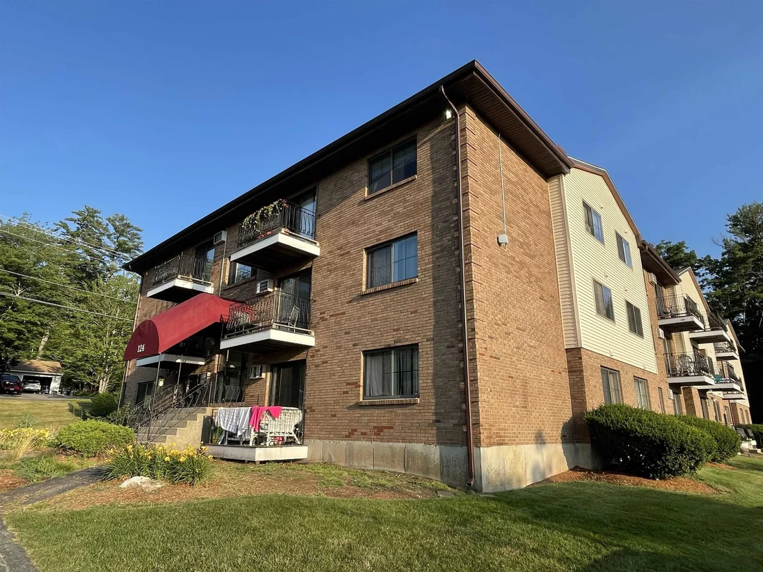 Photo of Unit 21 at 124 Mammoth