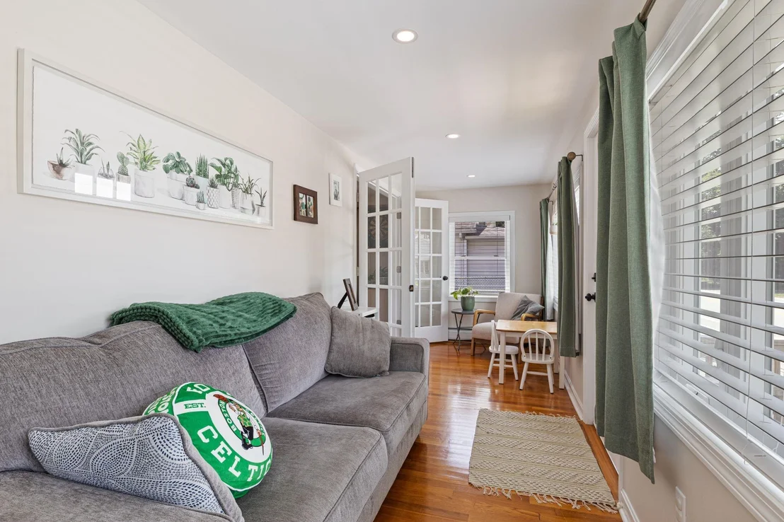 Photo of 30 Whittier