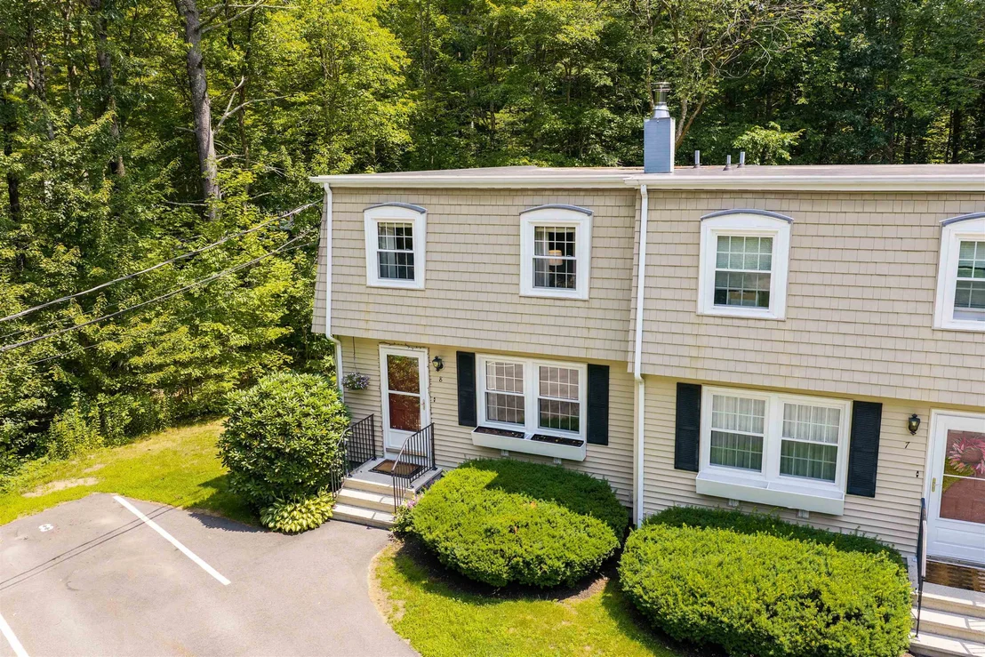 Photo of 8 Pine Grove