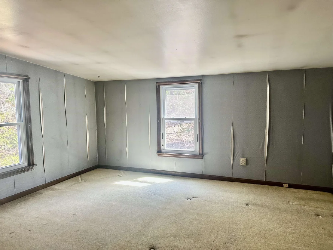 Photo of 1188 Valley