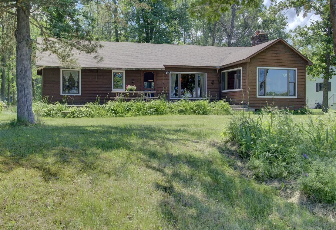 Photo of 135 Savage Point North