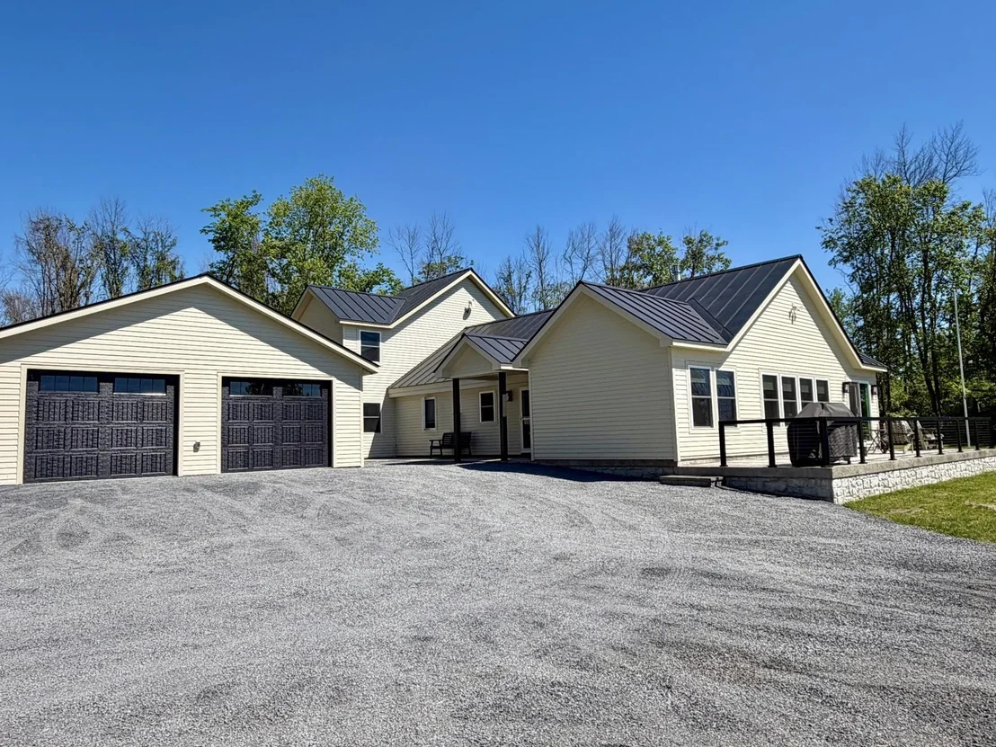 Photo of 3953 West Shore