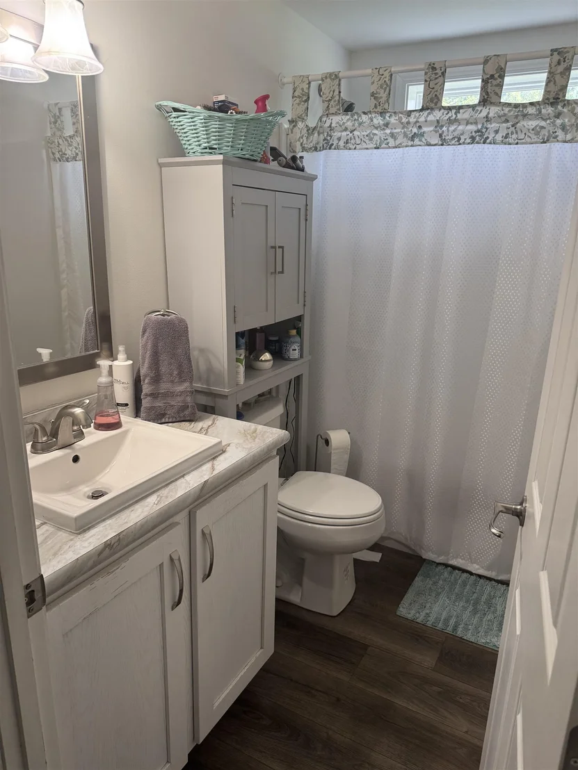 Photo of 4 Manorcrest
