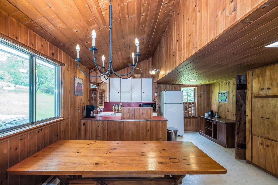 Photo of 2238 Upper Michigan
