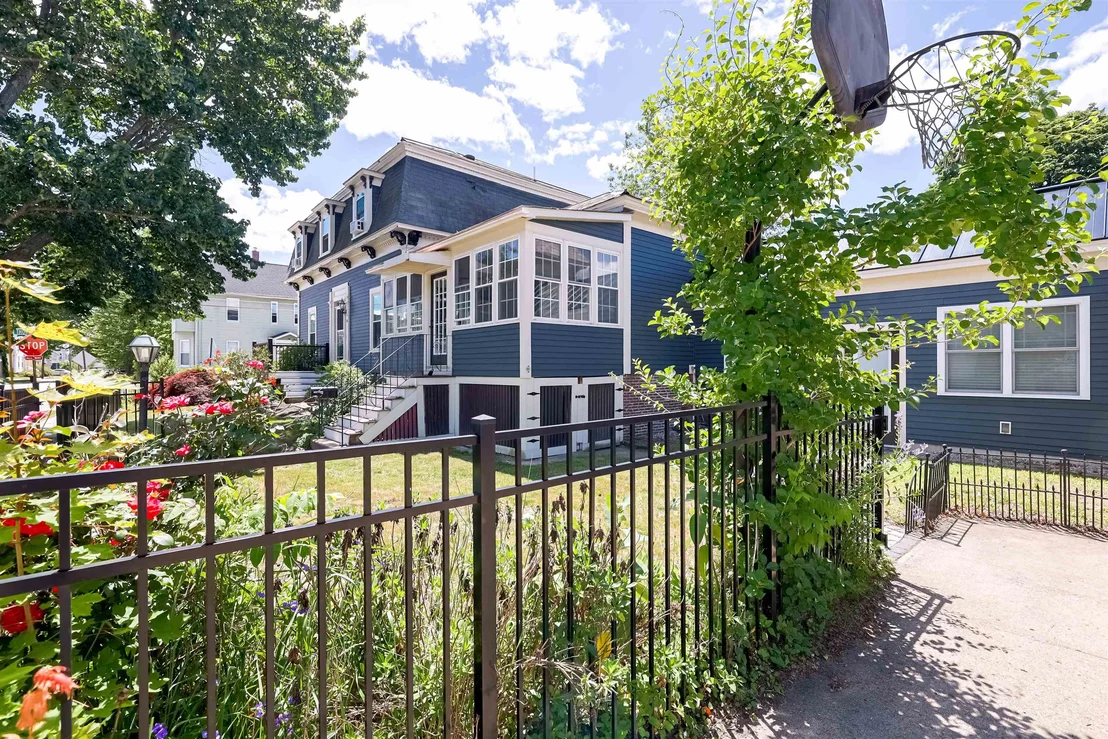 Photo of 8 Grove