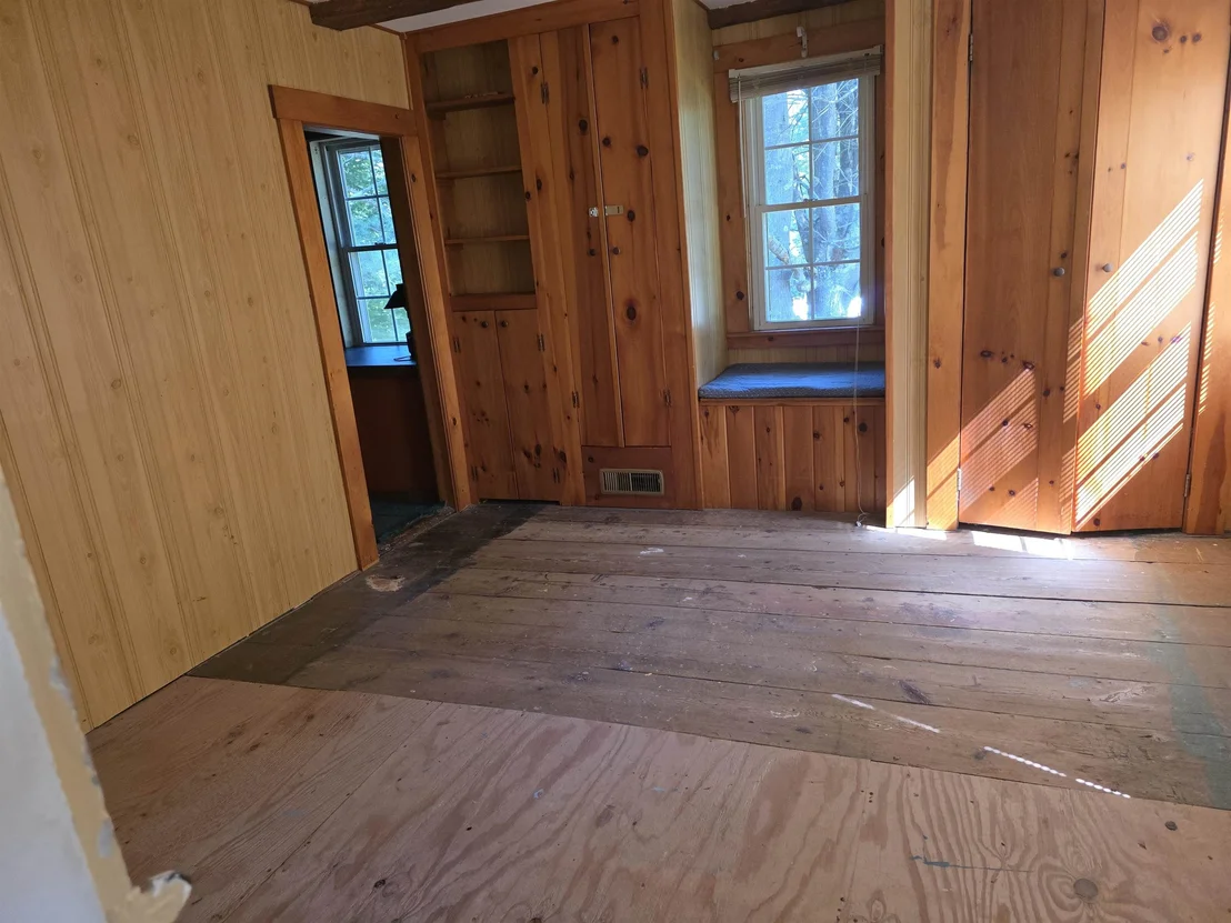 Photo of 139 Pleasant Valley