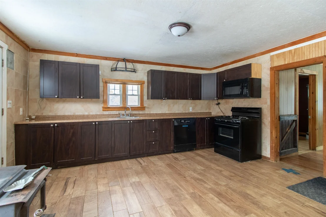 Photo of 266 Collins Mill