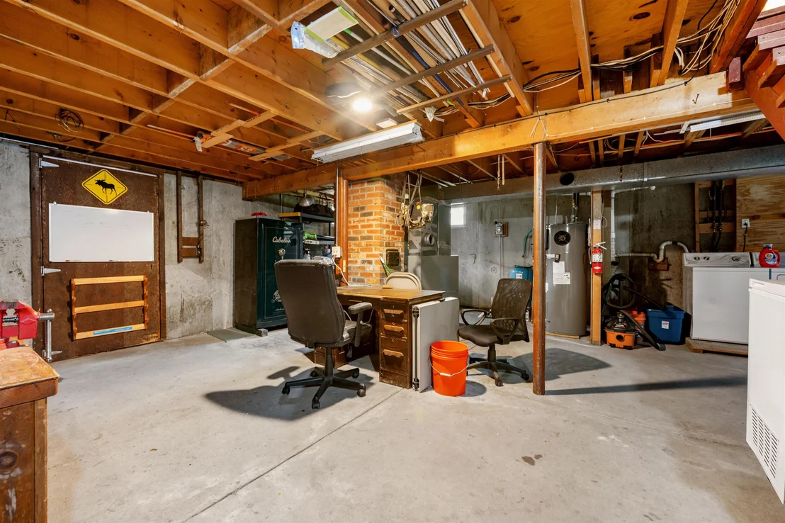 Photo of 44 Dubeau