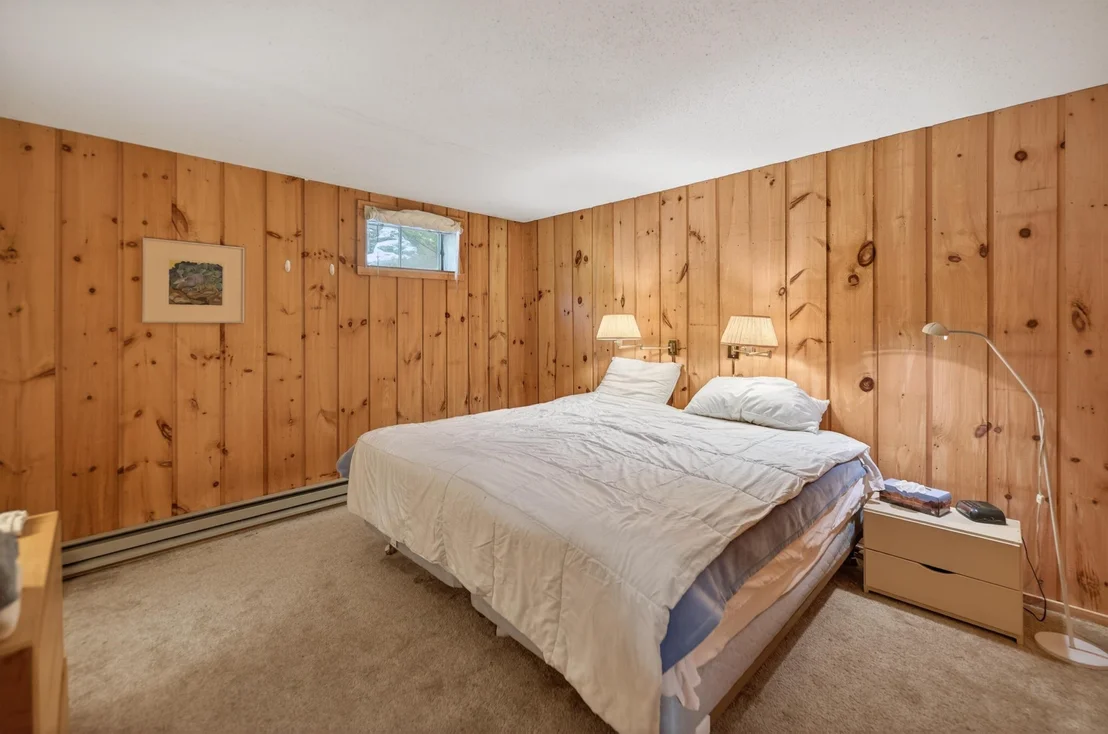 Photo of 36 Bears Den