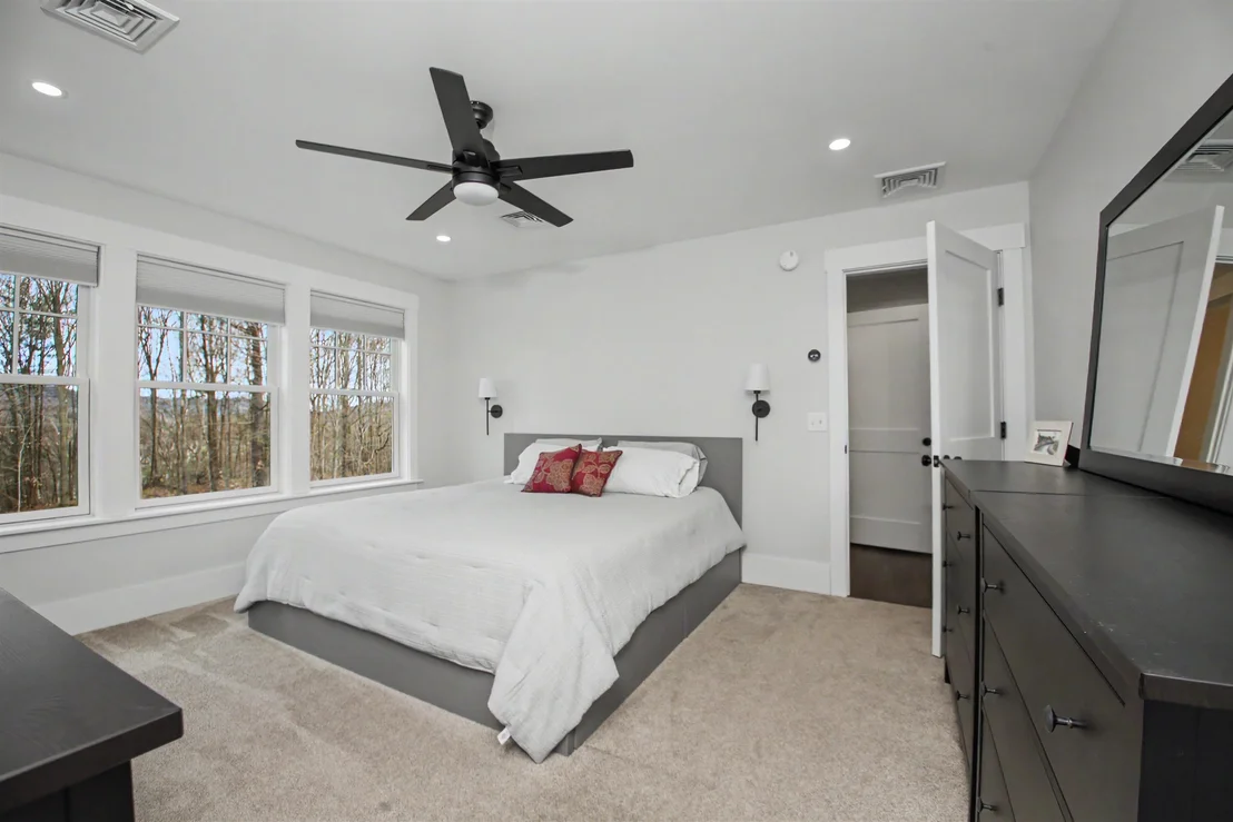 Photo of 241 Maple Basin