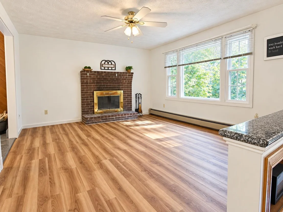 Photo of 12 Roundtree