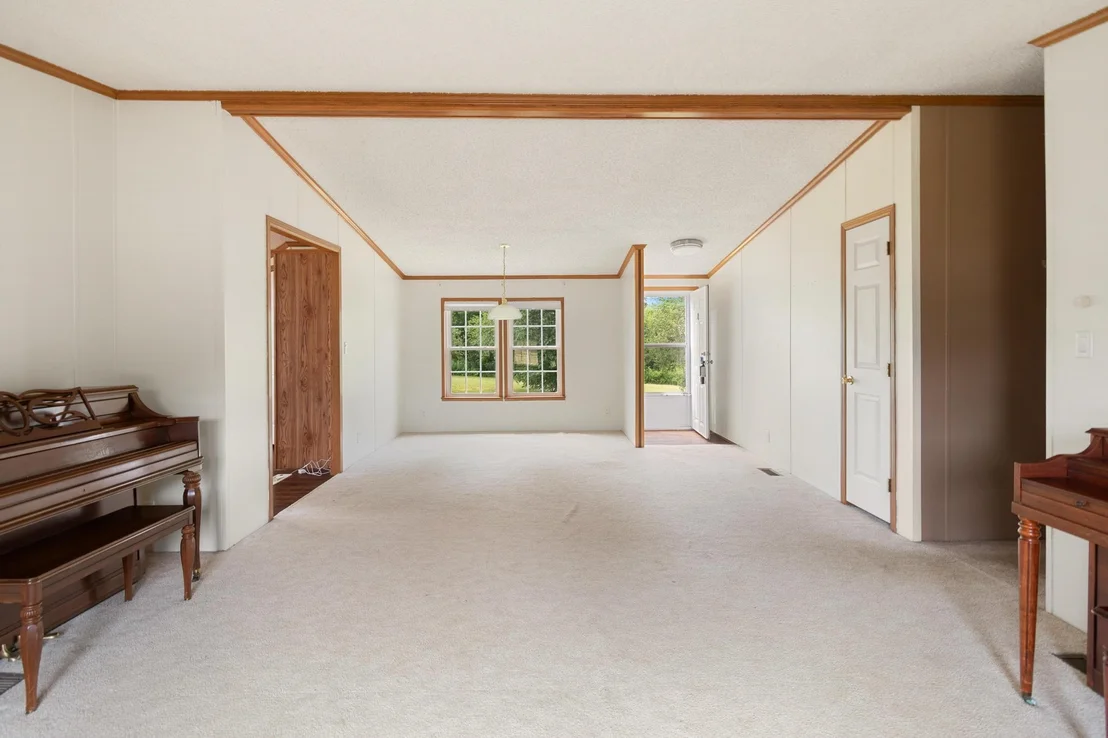 Photo of 425 Mountain View