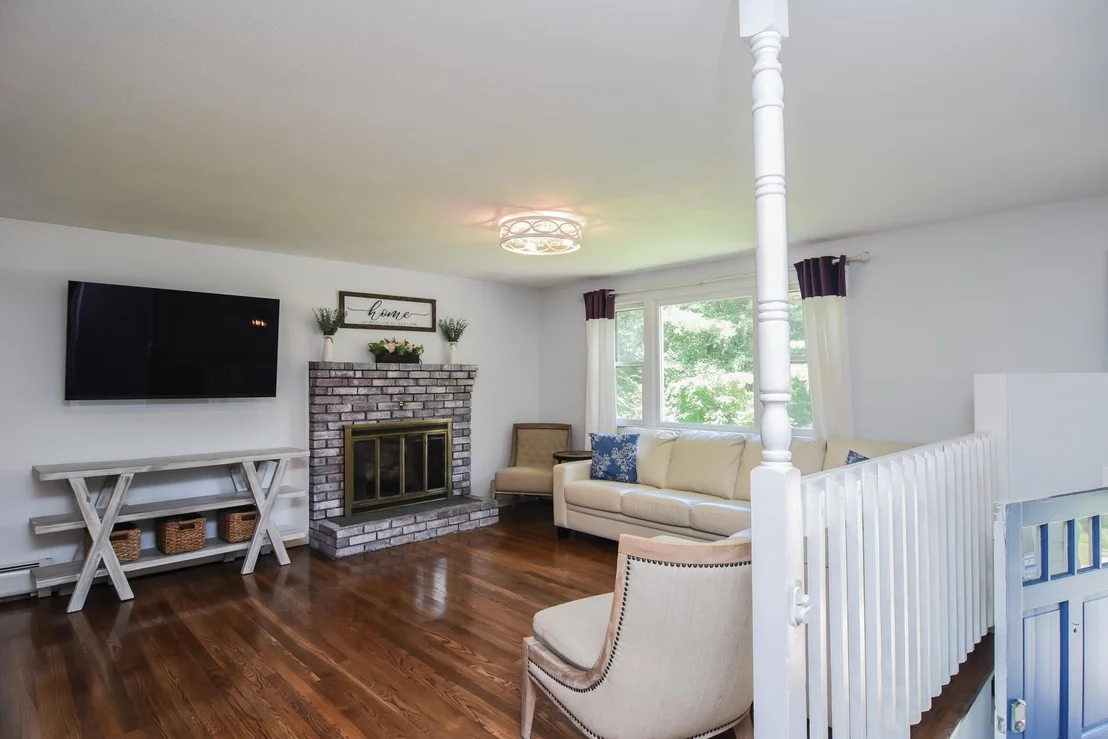 Photo of 3 Greenleaf
