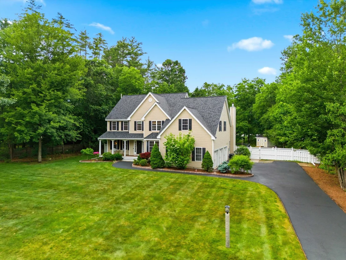 Photo of 3 Taconic