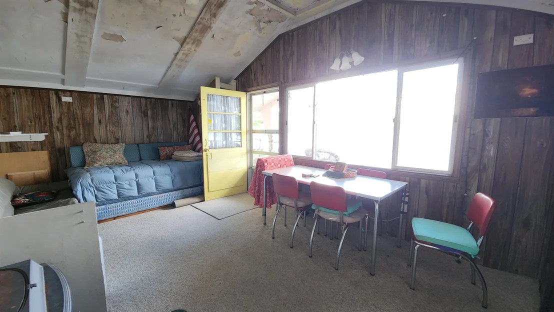 Photo of 36 Johnson