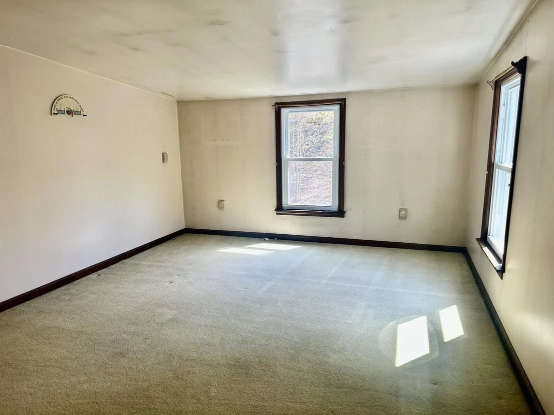 Photo of 1188 Valley