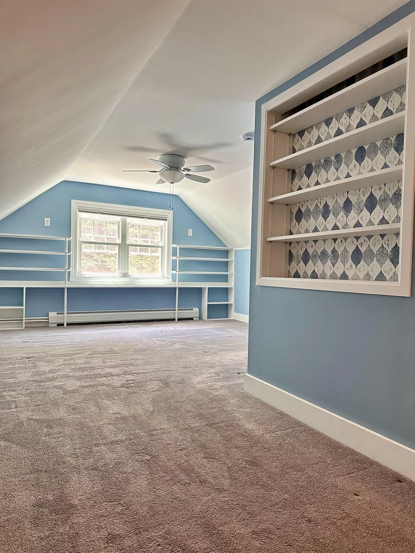 Photo of 720 Pine Banks