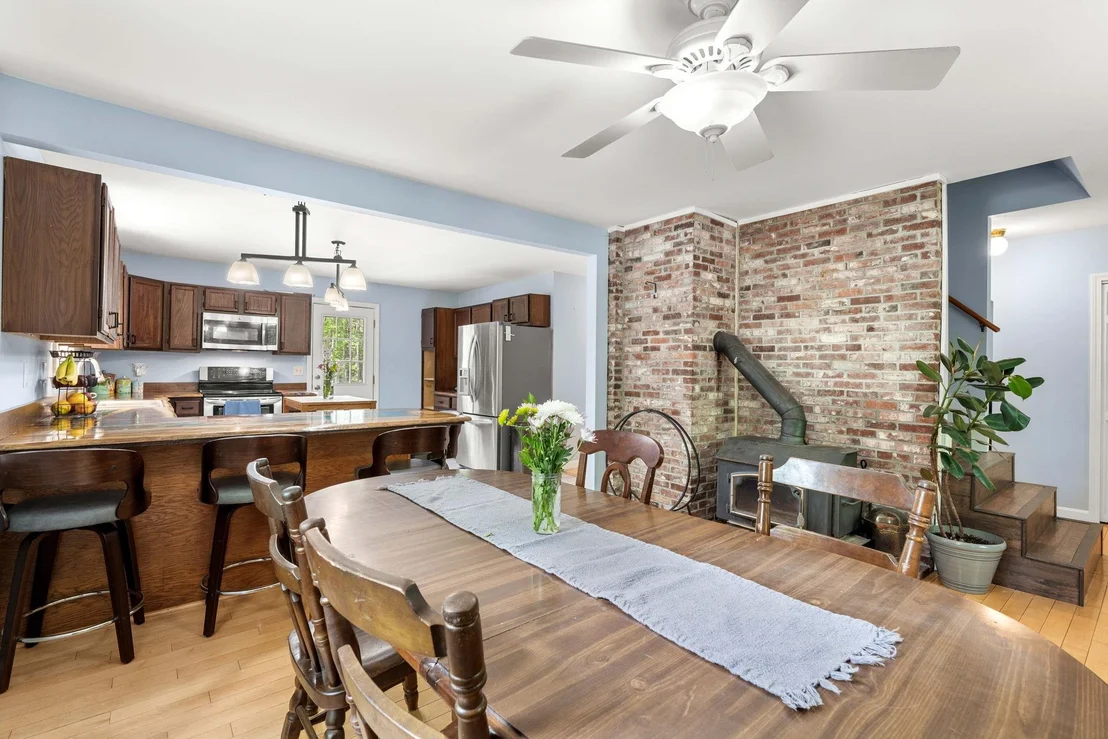 Photo of 9 Pondview