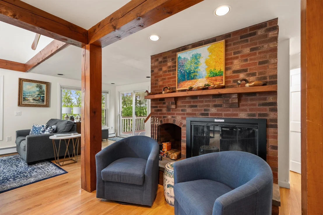 Photo of 10 Lakeview