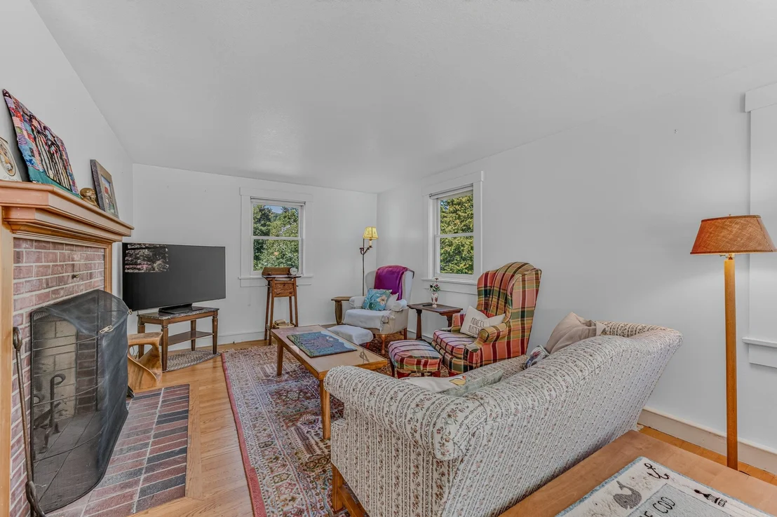 Photo of 381 Toad Hill