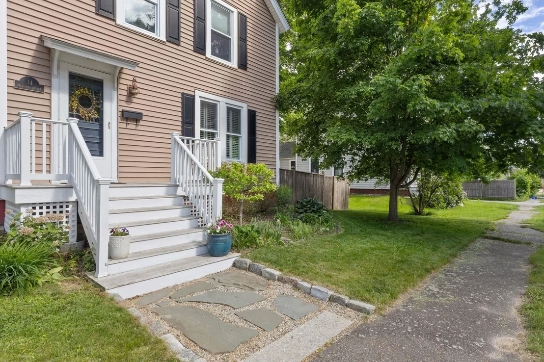 Photo of 14 Harvard