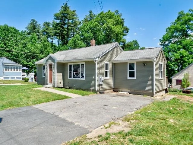 Photo of 827 Nashua