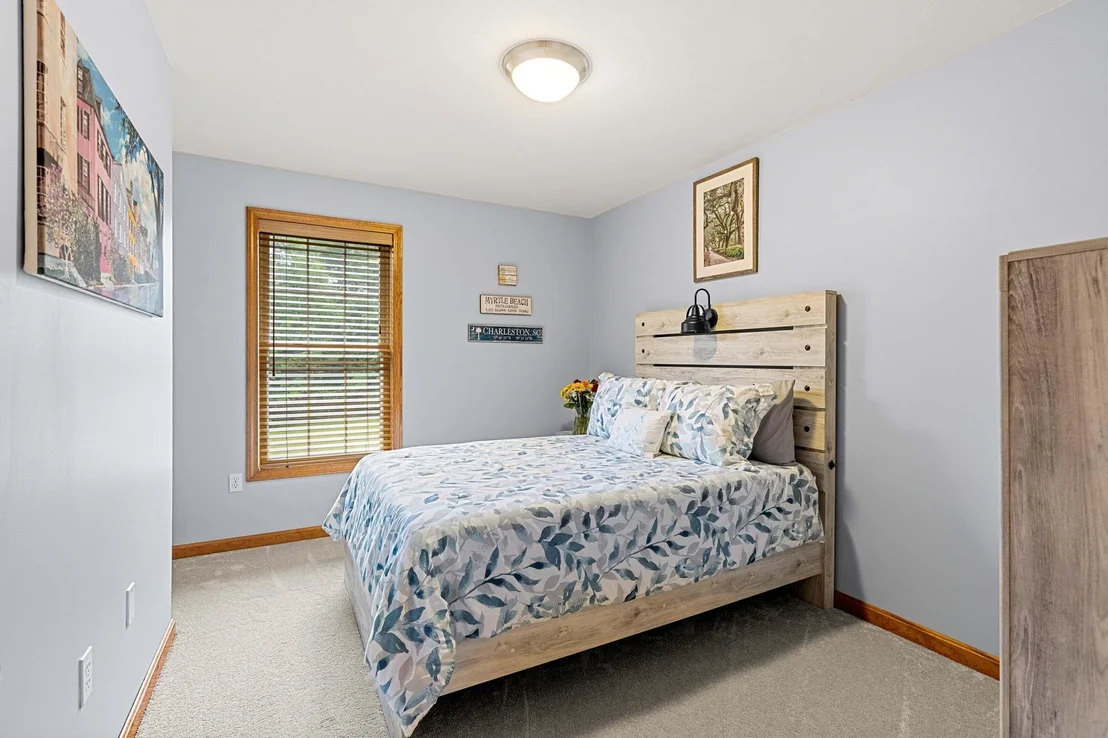 Photo of 52 Oak Hill