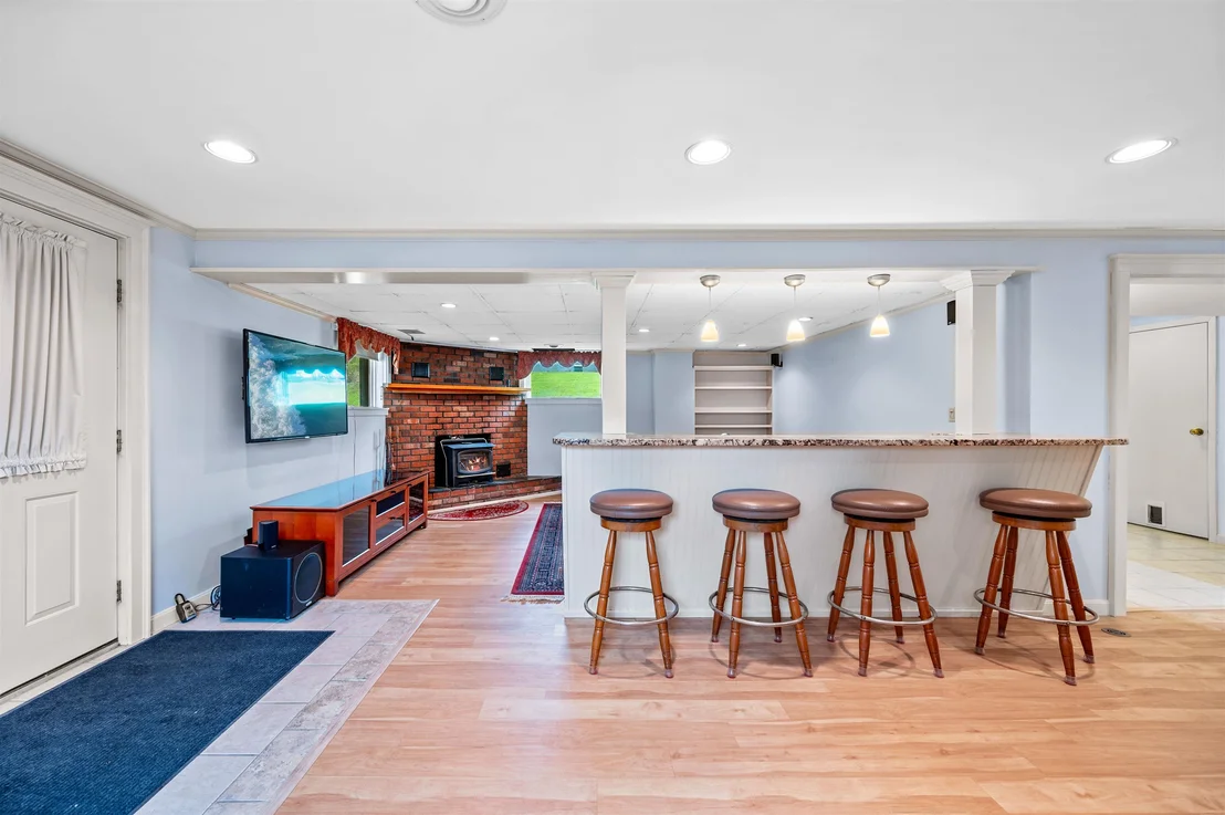 Photo of 11 Ledge