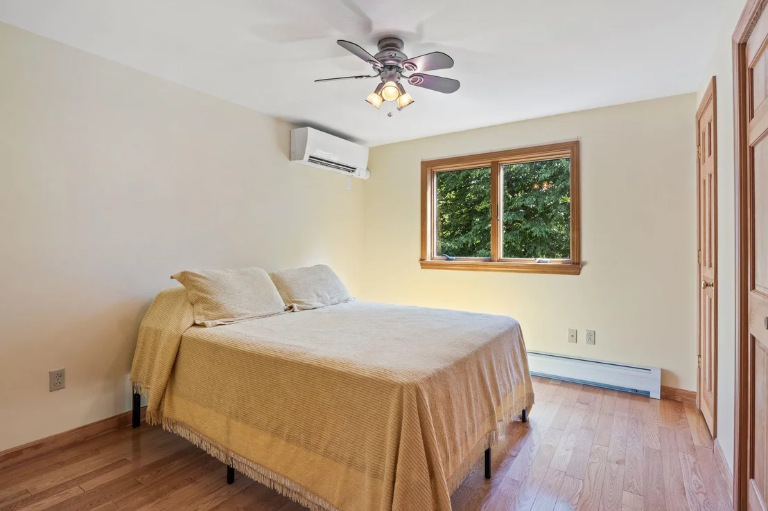 Photo of 22 Lakeside