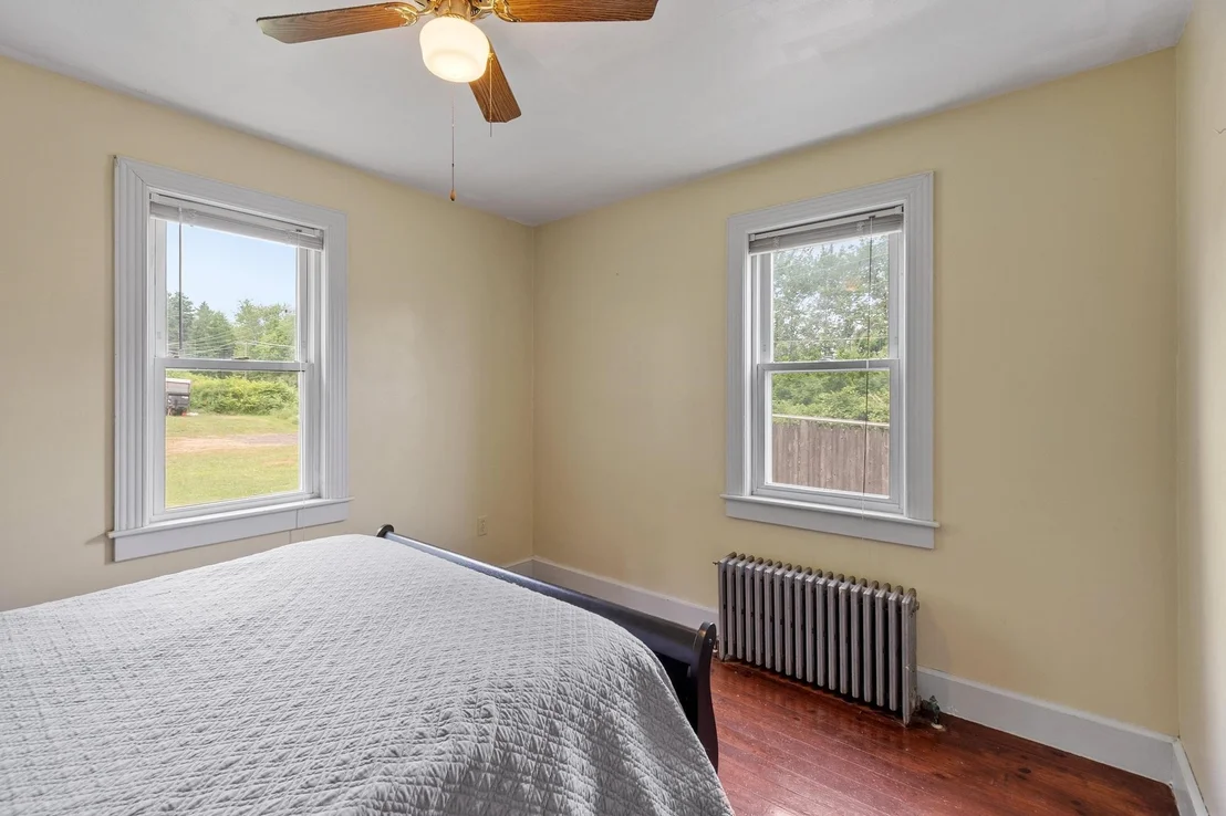 Photo of 32 Rollins