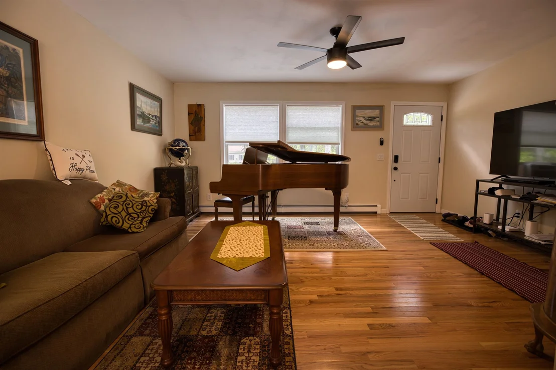Photo of 23 Stoddard