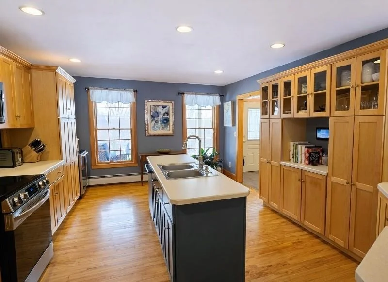 Photo of 692 Old Walpole