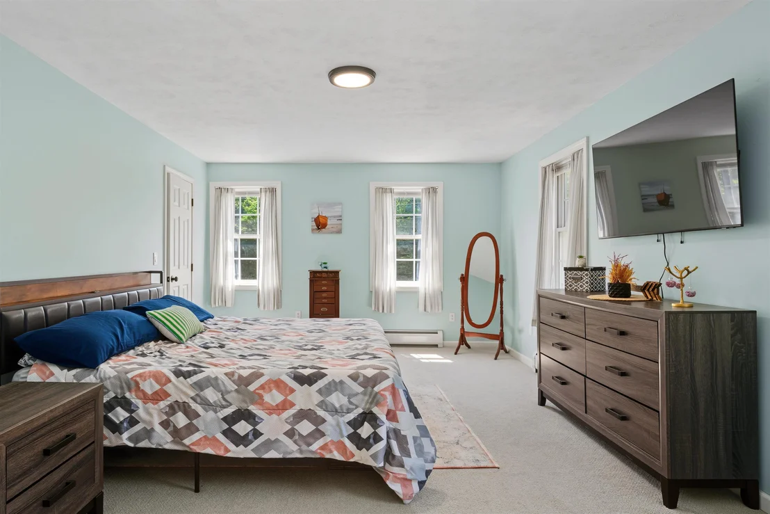Photo of 590 Main