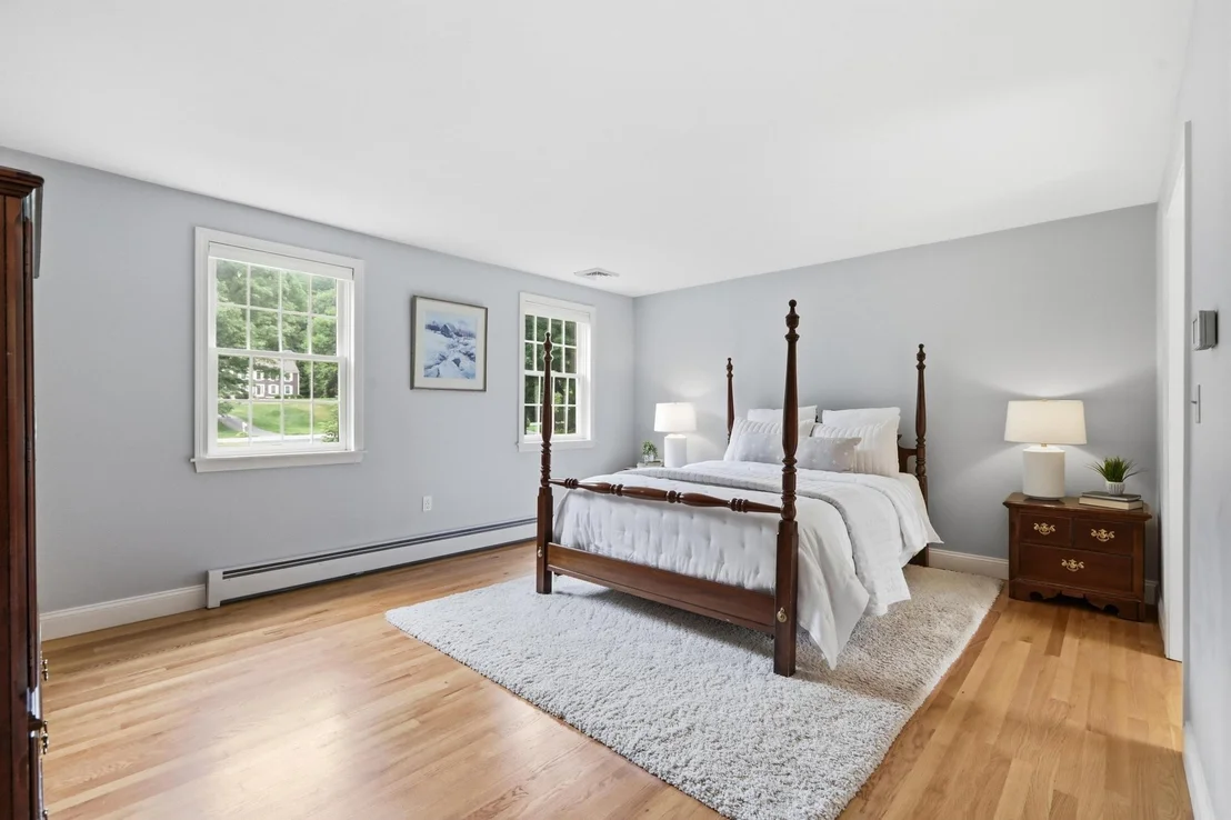 Photo of 8 Bear Hill