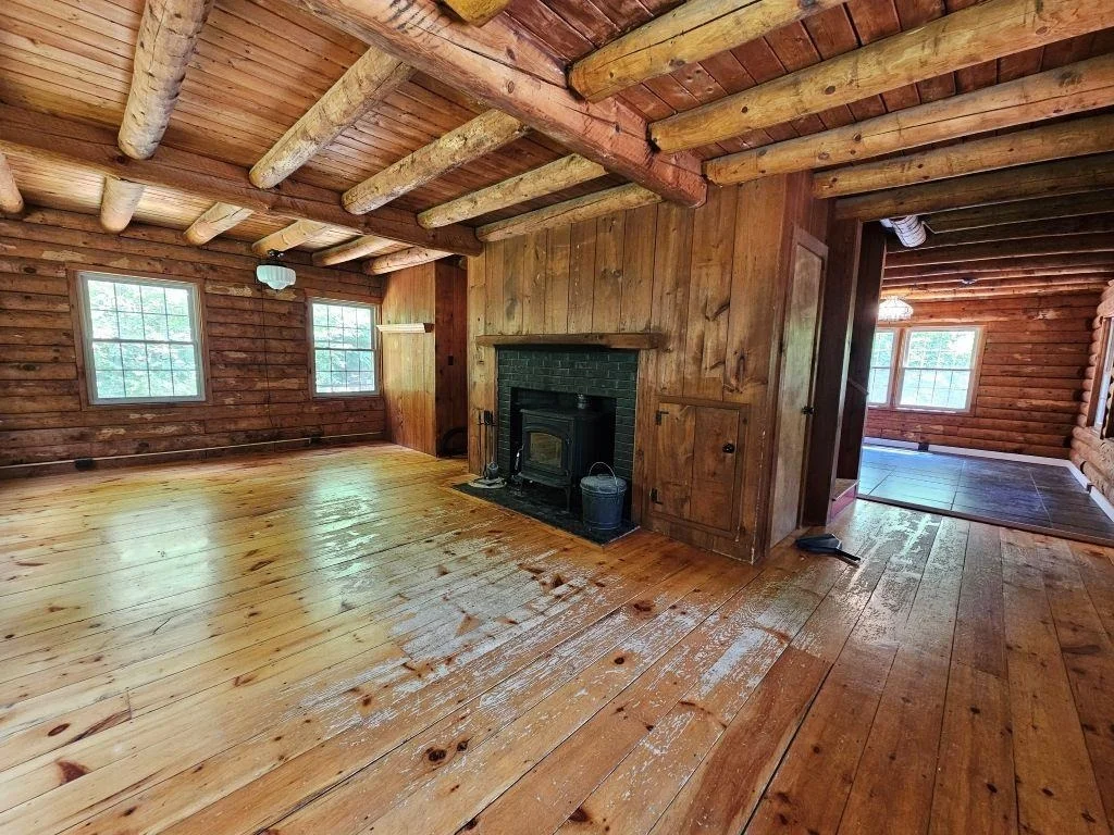 Photo of 423 Old Walpole