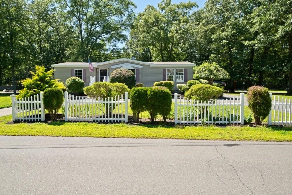 Photo of 90 Alison