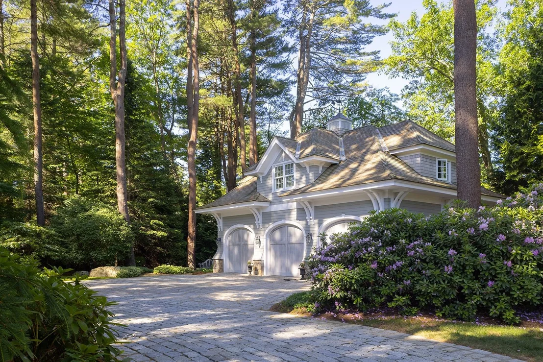 Photo of 15 Runnymede