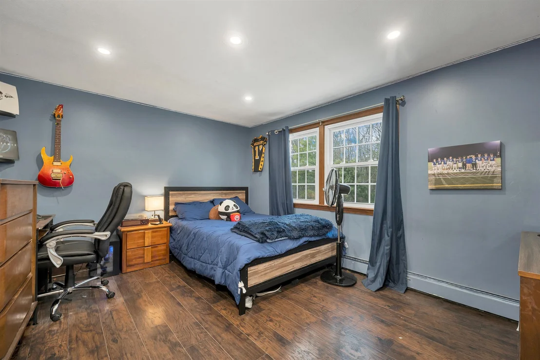 Photo of 27 Cole