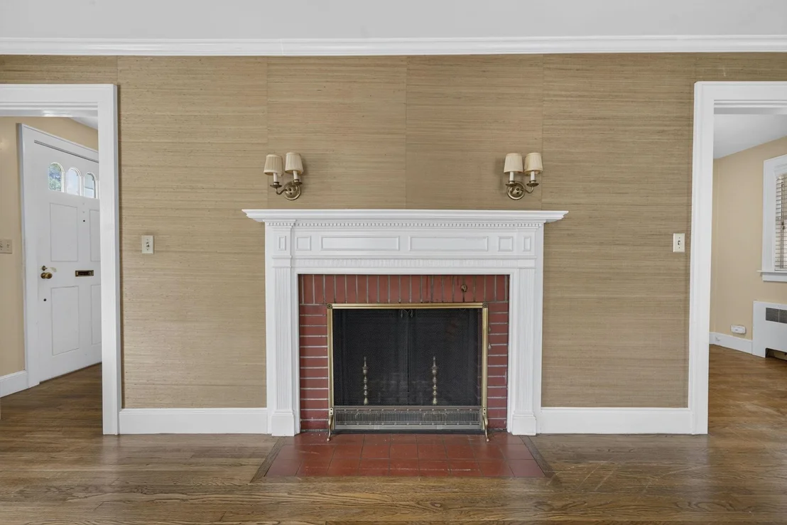 Photo of 831 Maple
