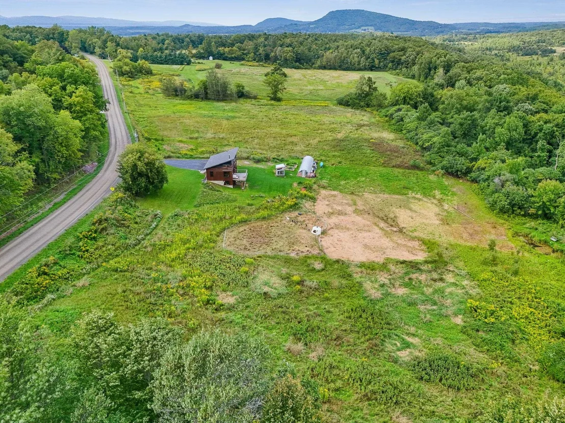 Photo of 2944 Shellhouse Mountain
