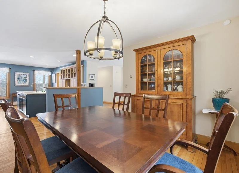 Photo of 692 Old Walpole
